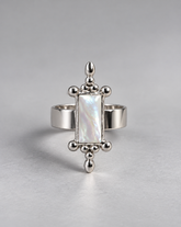 ROYAL MOTHER OF PEARL RING | Silver