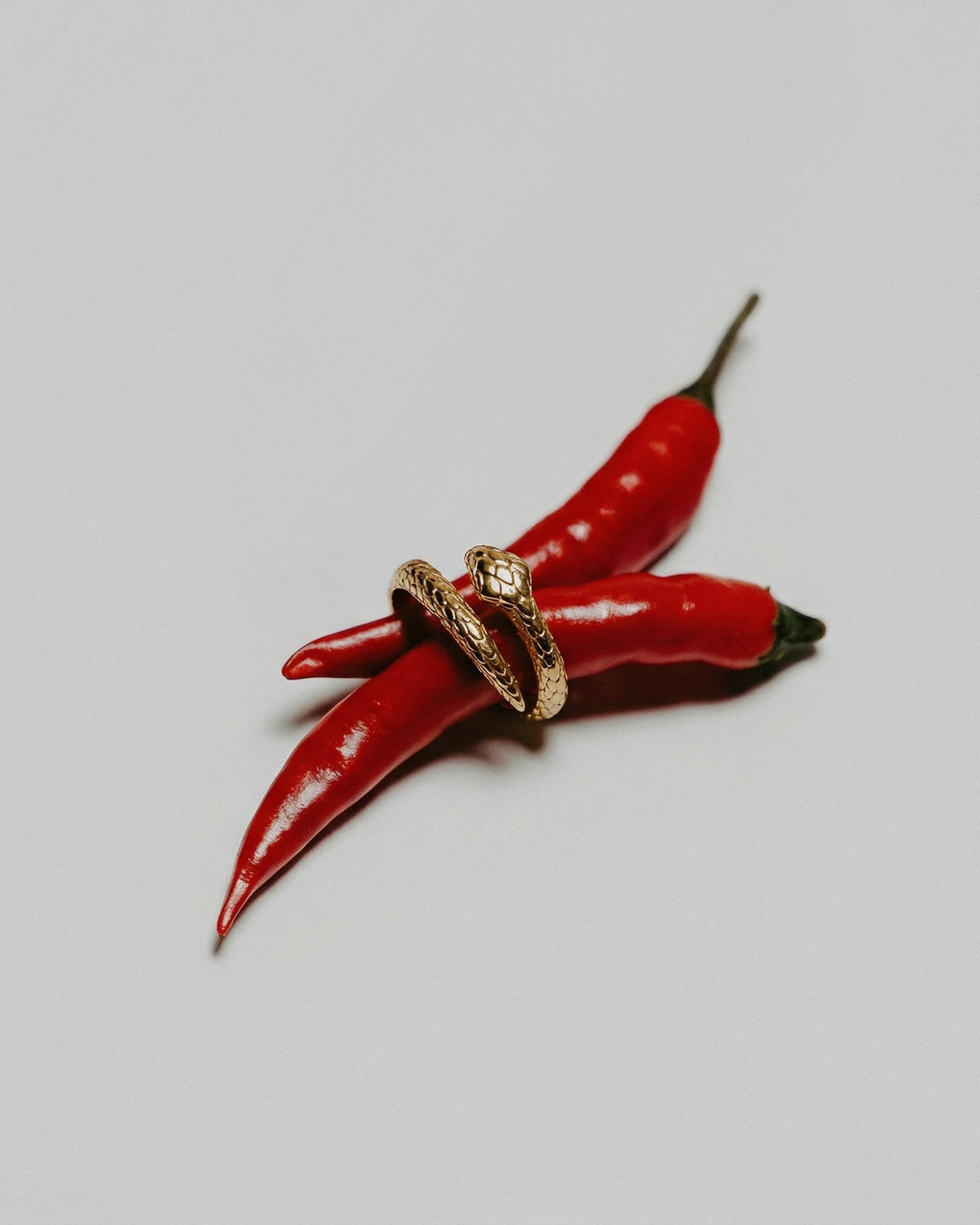 Pinky Snake Royal Ring