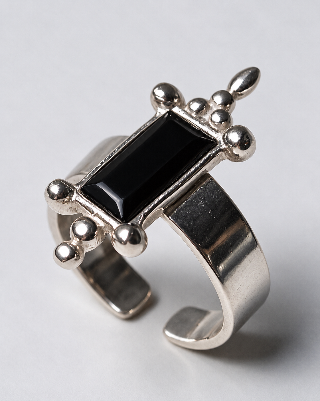 Onyx Royal Ring | SILVER